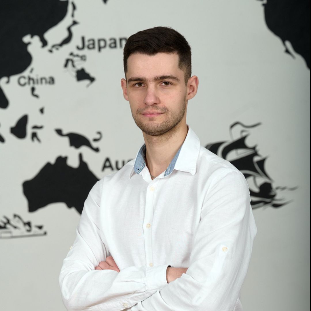 Лектор курсу - Шминдюк Марʼян Олегович